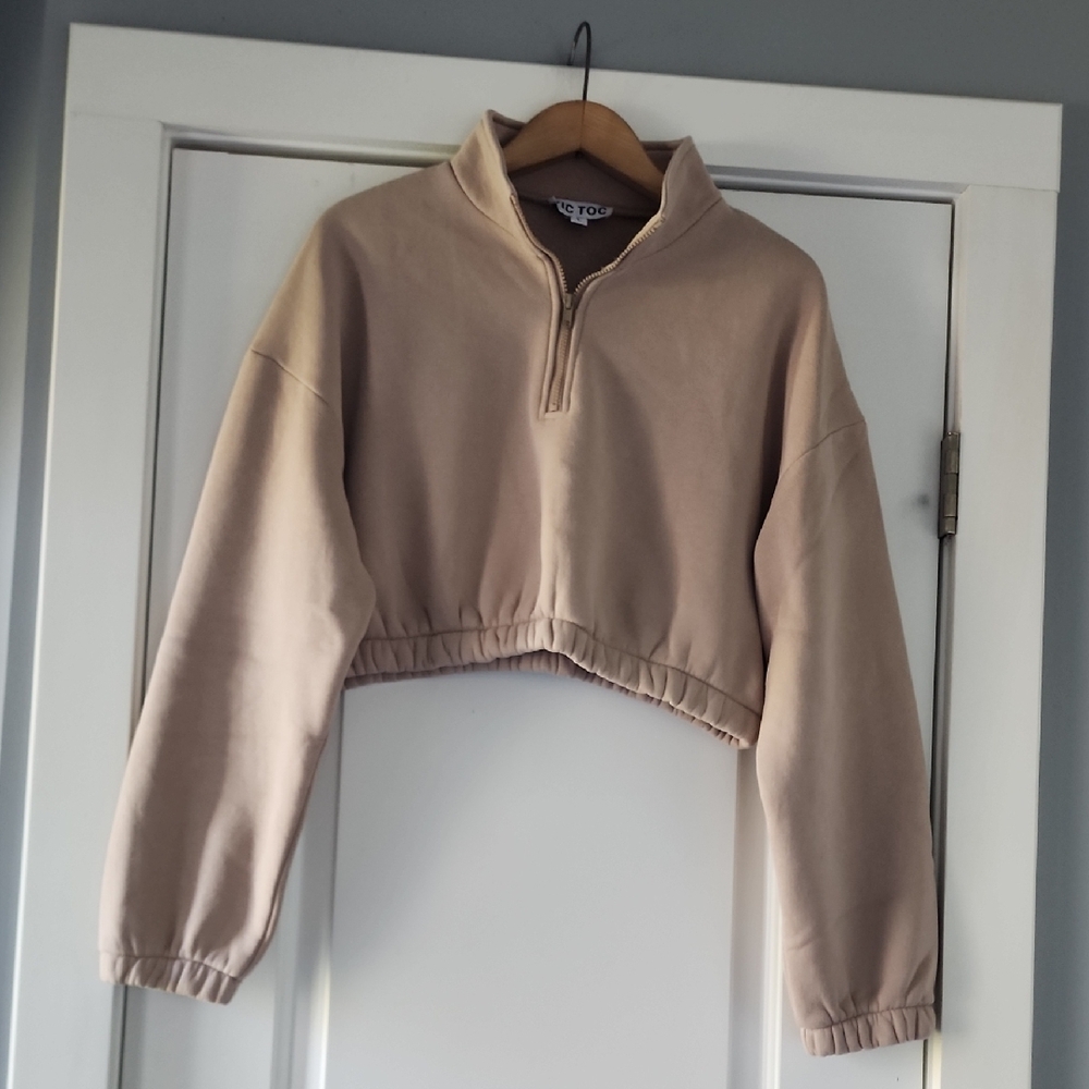 Tan Cropped Half Zip Pullover Sweatshirt!
